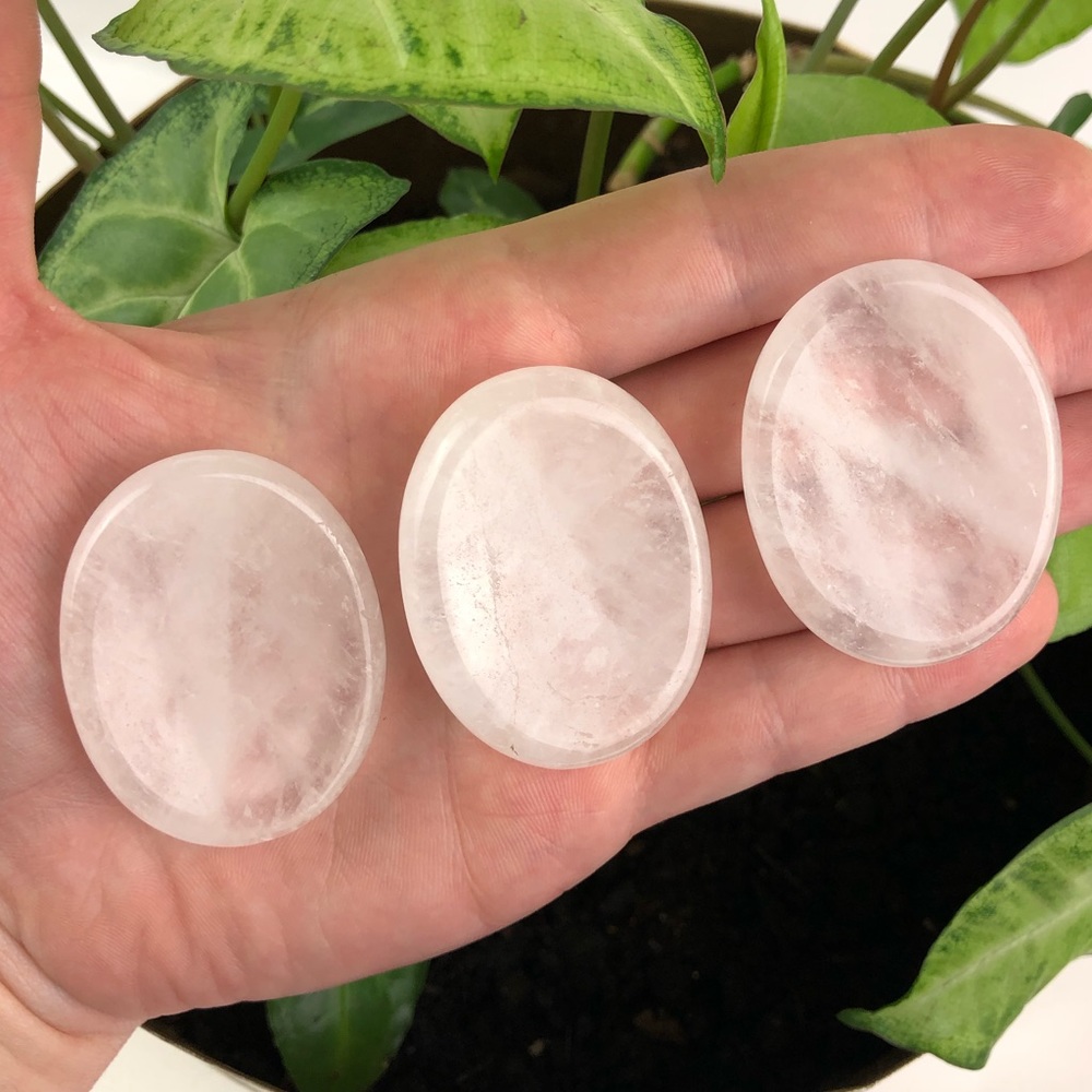 Clear Quartz worry stone palm stone thumb stone oval healing crystal rock - Picture 6 of 10